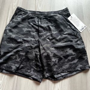 Brand new Camoflauge 7 inch Lululemon Pace Breaker Shorts